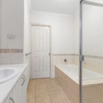 The Crescent 10,100-2