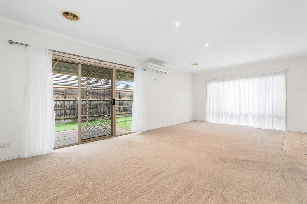 The Crescent 10,100-5