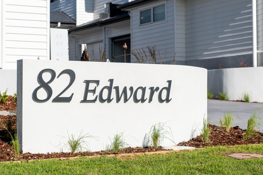 Edward 6,82-11